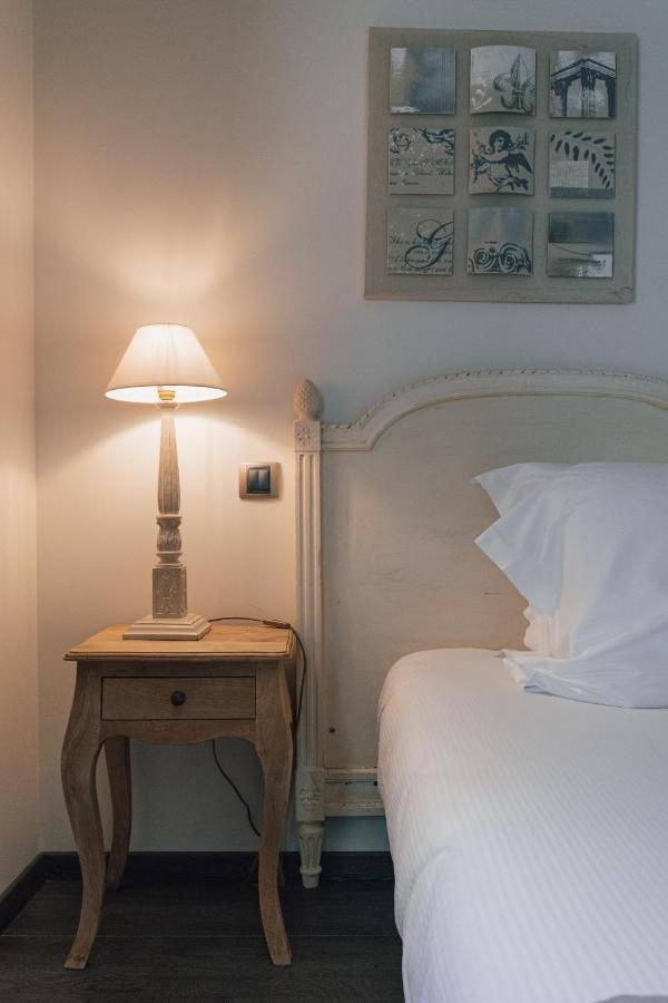 Le Domaine Du Colombier Hotel Malataverne Buitenkant foto