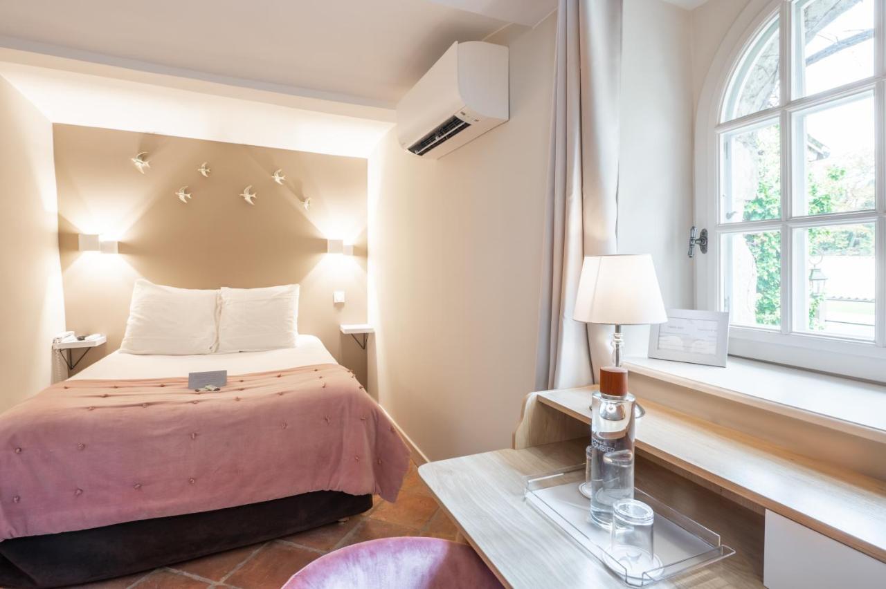 Le Domaine Du Colombier Hotel Malataverne Buitenkant foto